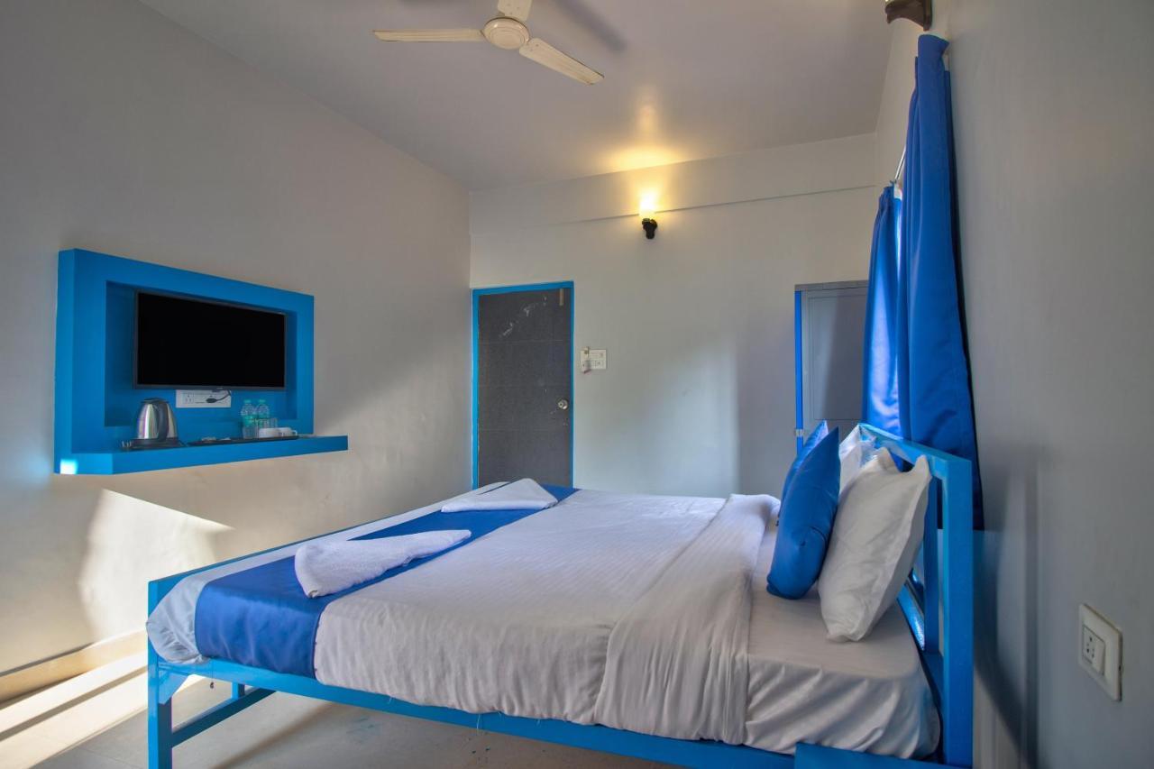 Mandrem Retreat Beach Resort 果阿旧城 外观 照片