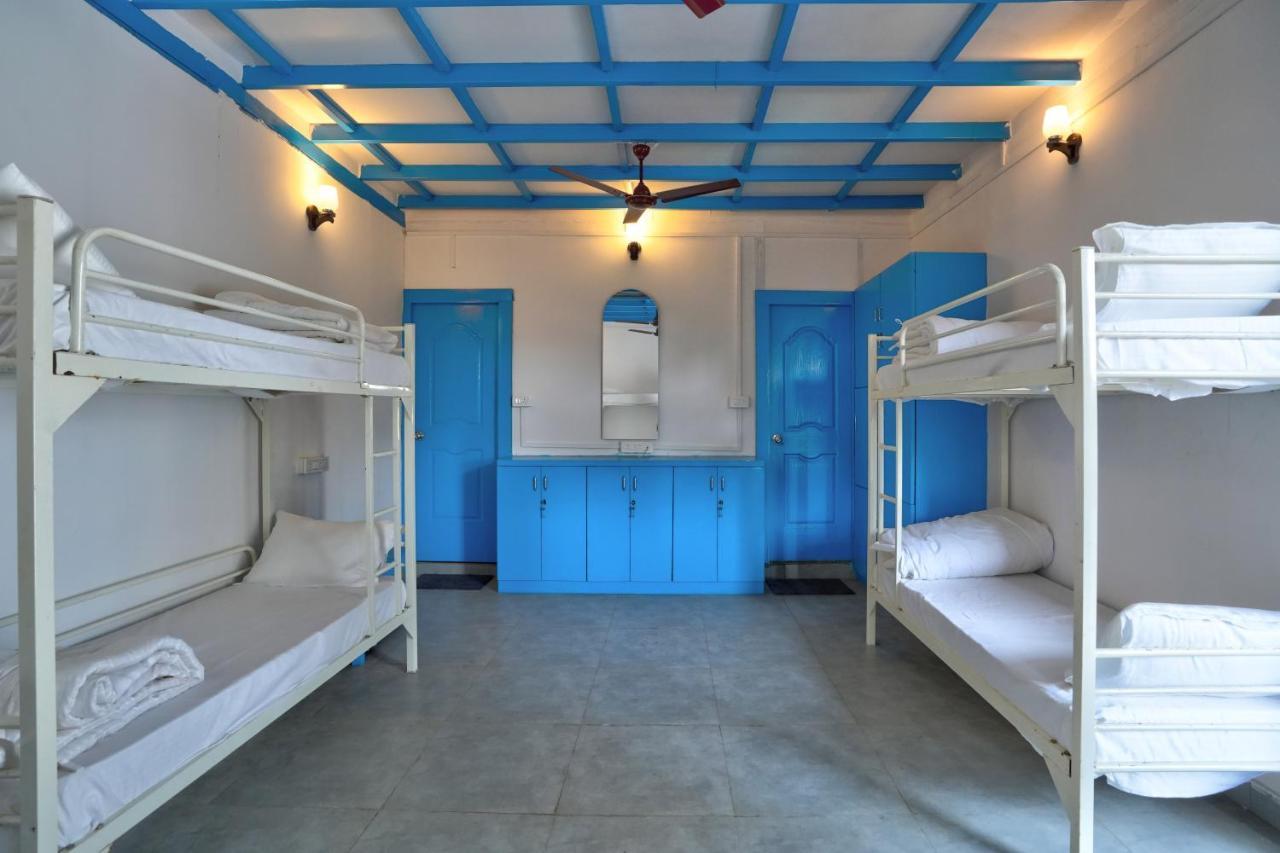 Mandrem Retreat Beach Resort 果阿旧城 外观 照片